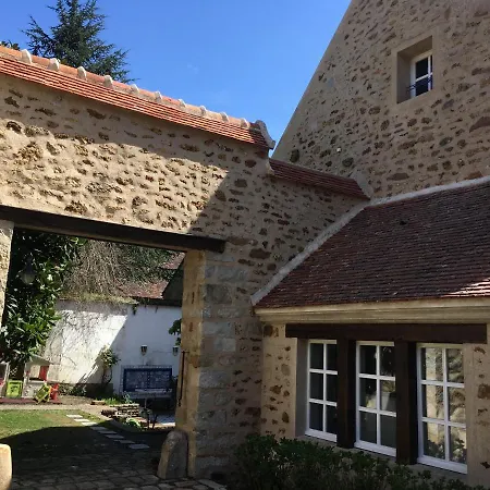 La Maison D'Emilie - Appartements Chaumes-en-Brie Exterior photo