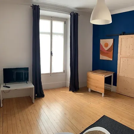 La Maison D'Emilie - Appartements Chaumes-en-Brie Exterior photo